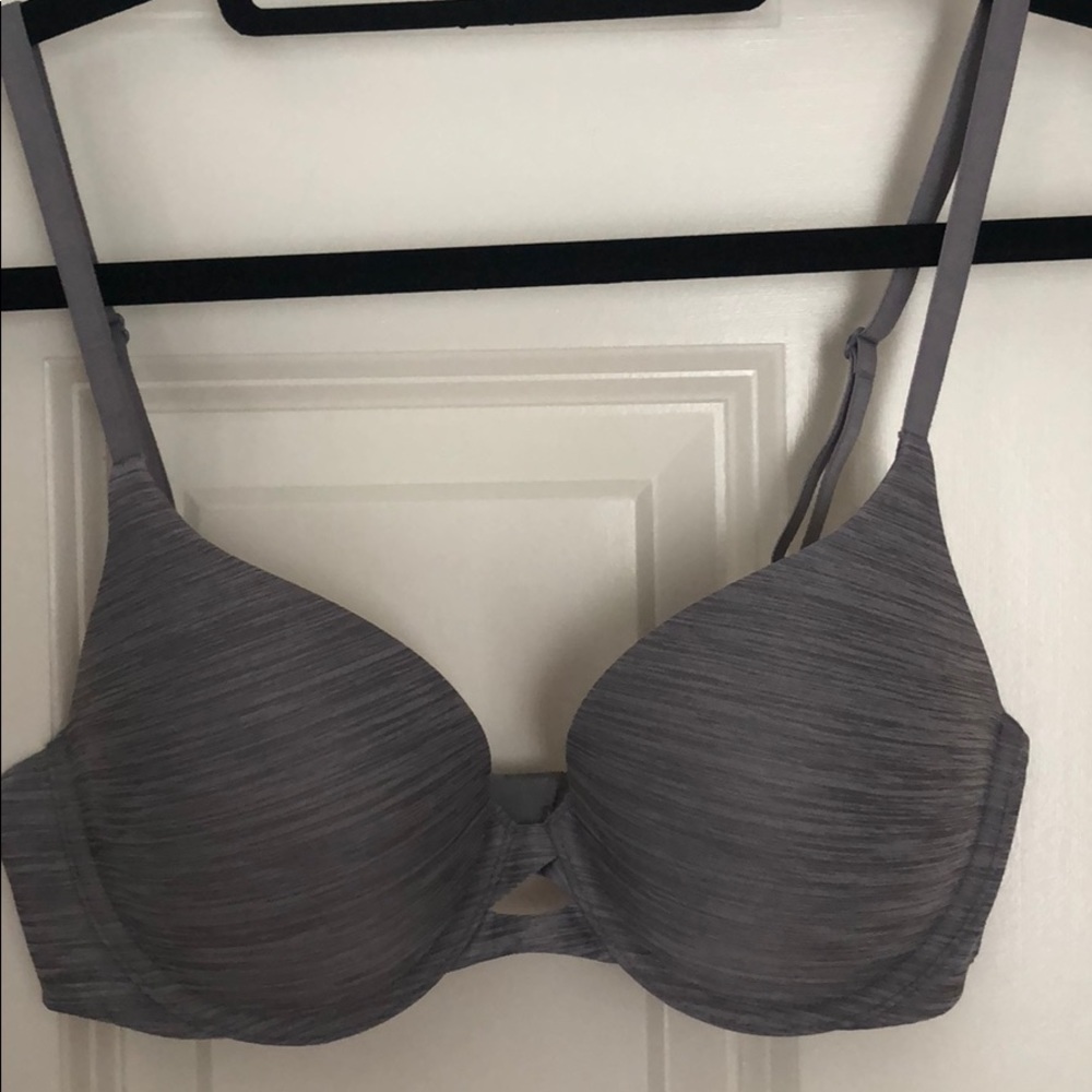 Victoria Secret Bra NWOT